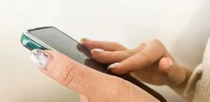 哈萨克斯坦手机用户数量同比增长4.9%(图2)