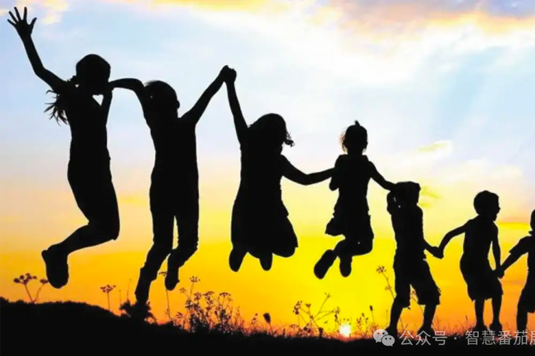 哈萨克斯坦今年前七个月向多子女家庭发放超3090亿坚戈补助